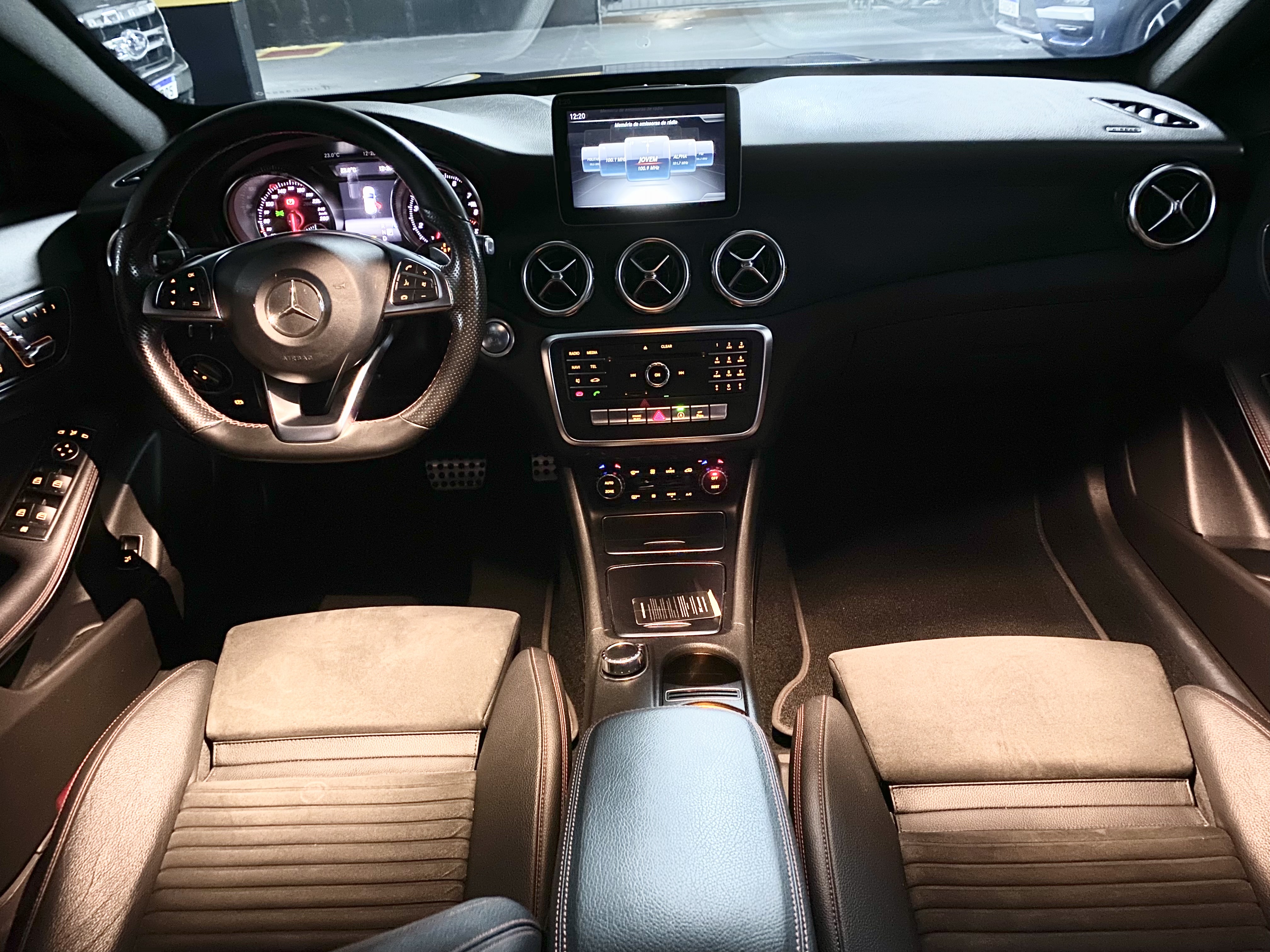 Mercedes-Benz GLA 250 amg line — foto 7