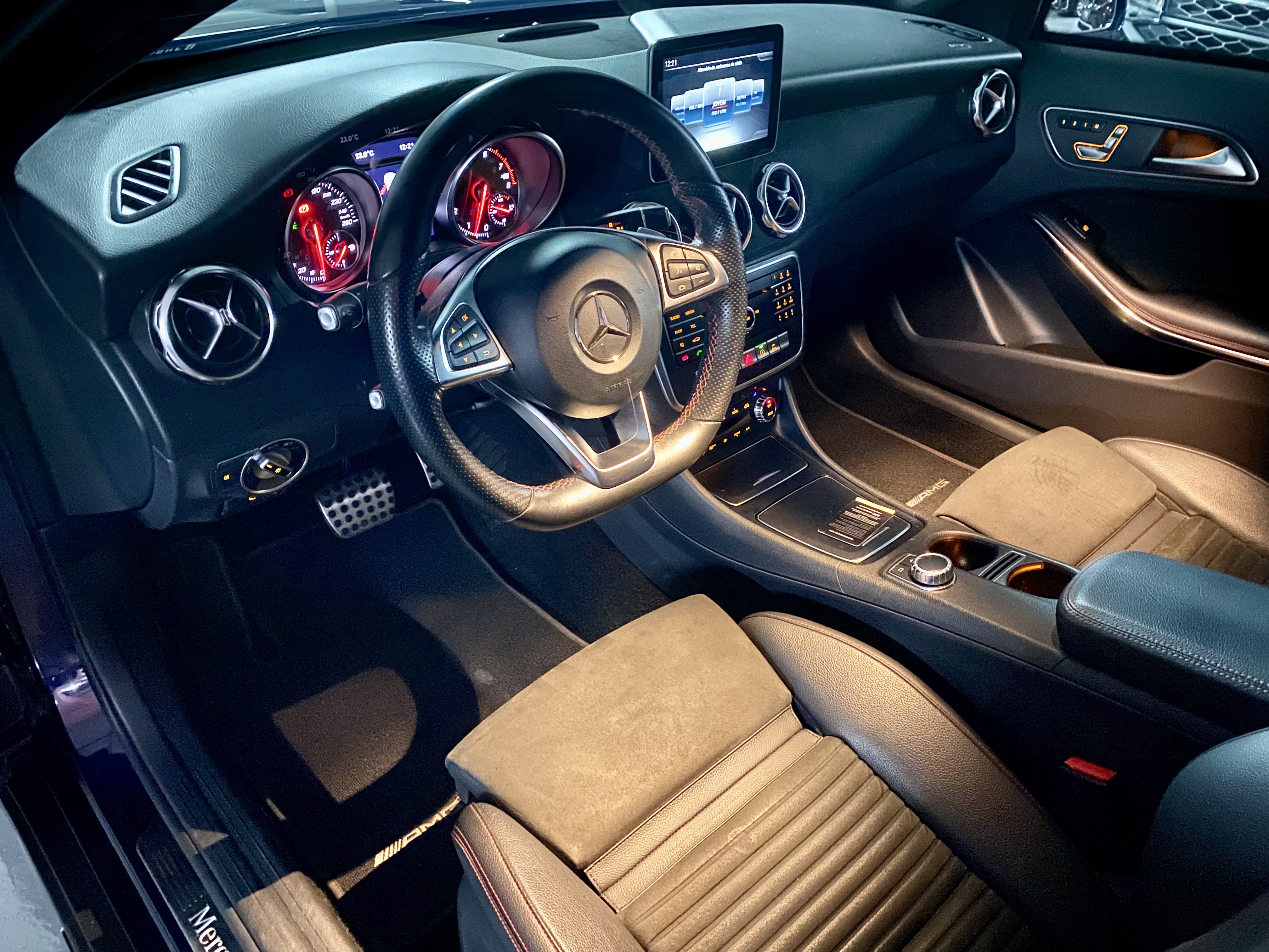 Mercedes-Benz GLA 250 amg line — foto 8