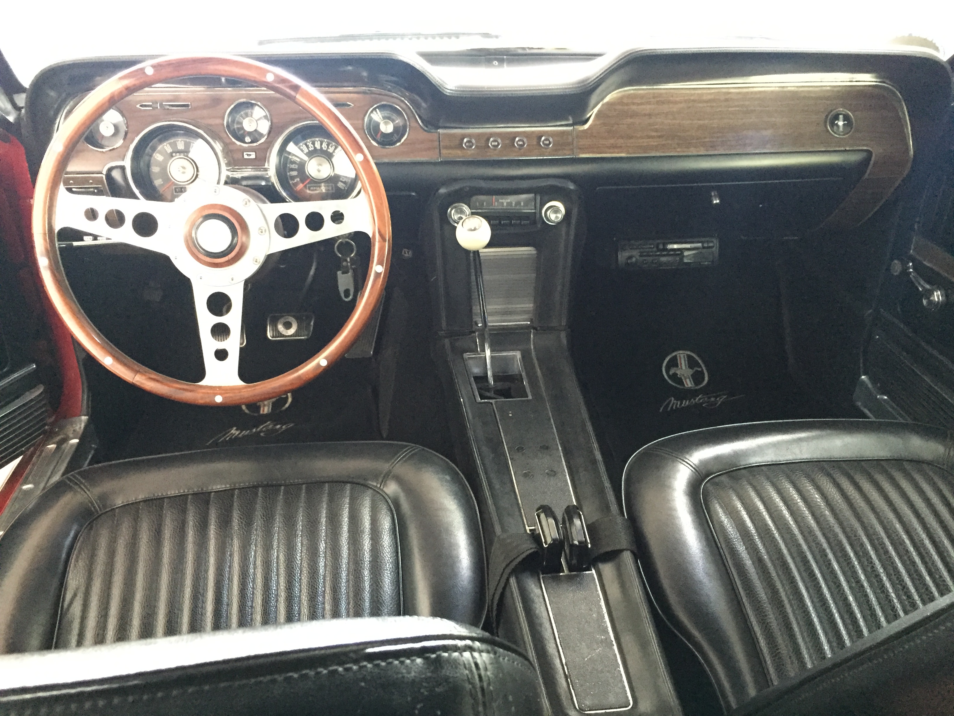 Ford Mustang GT V8 Hard Top — foto 3