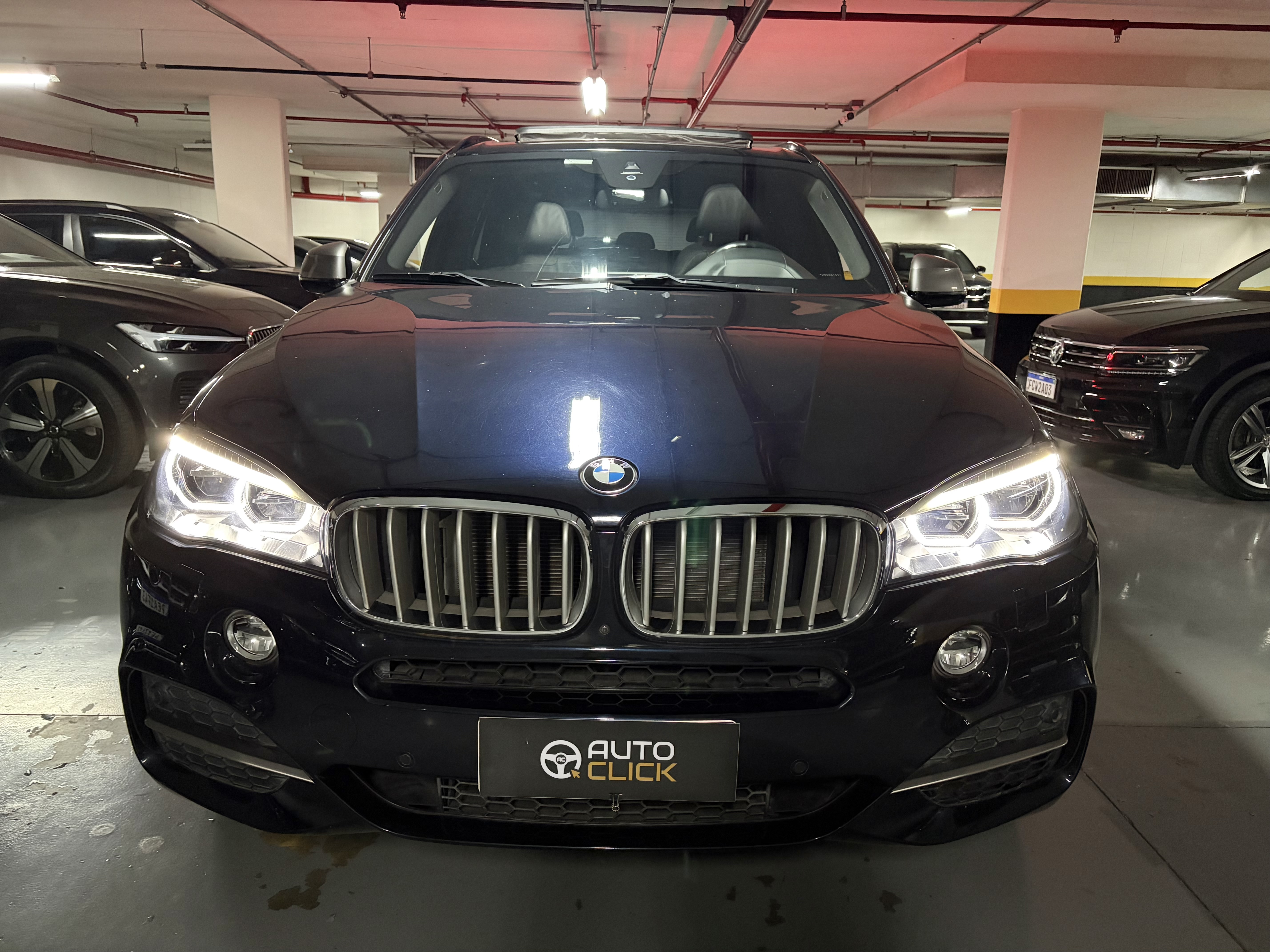 BMW X5 M50D — foto 10