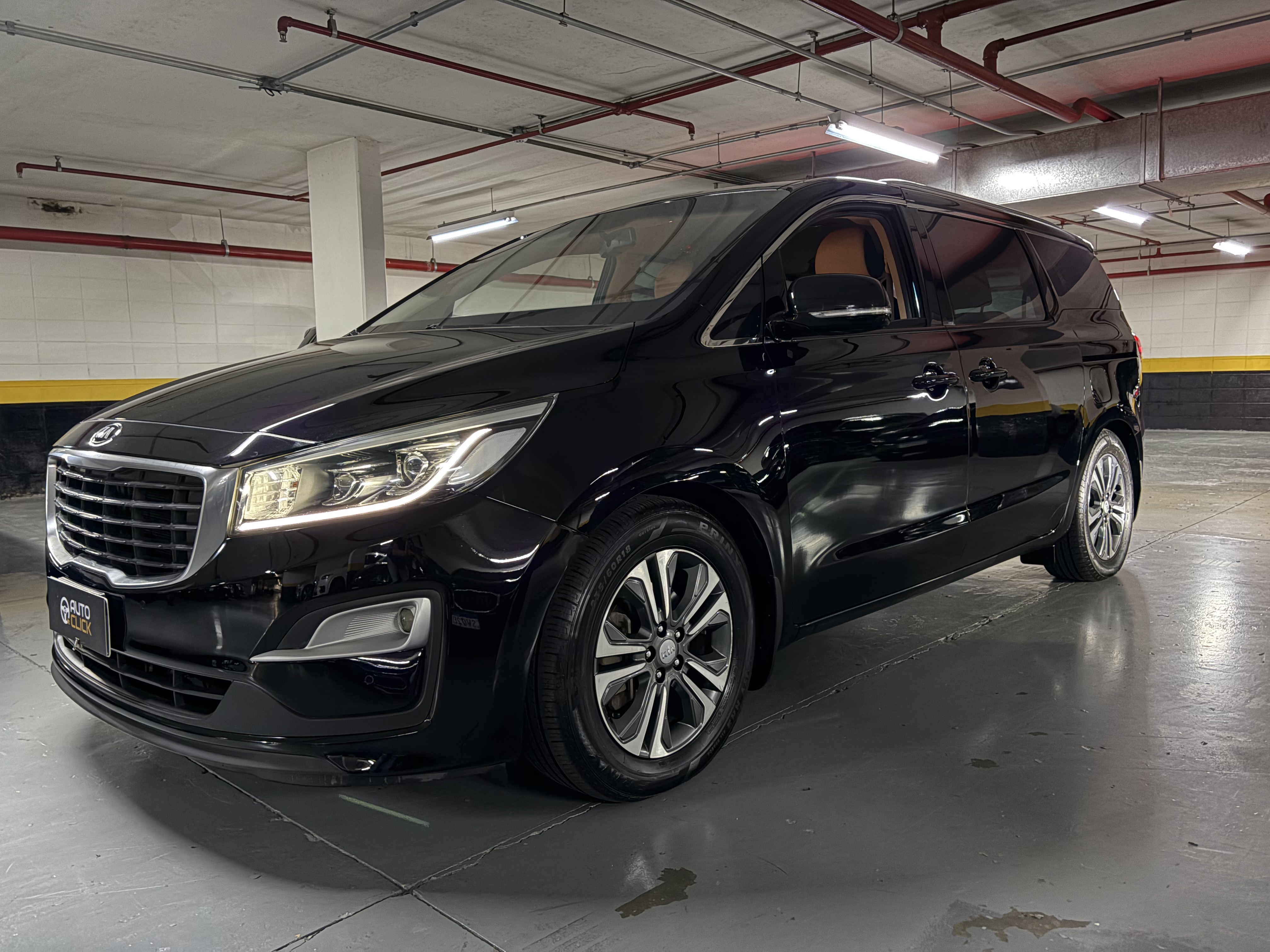 Kia Carnival 3.3 V6 — foto 1